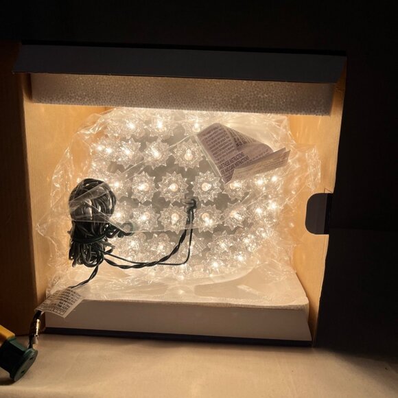 Bethlehem Lights 150 Light Constellation Silver Starlight Sphere Ball - Picture 6 of 6